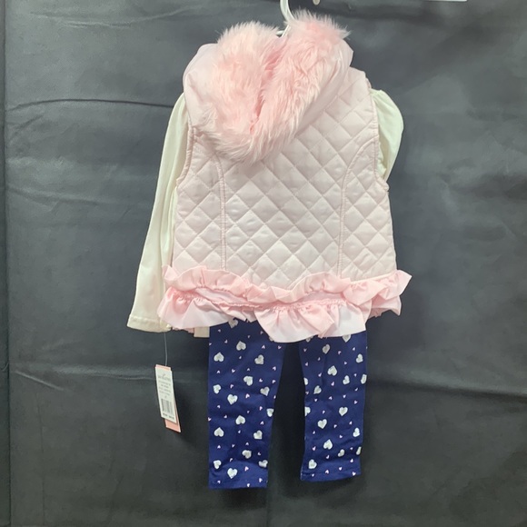Little lass 3 pc Vest outfit set - Picture 6 of 10